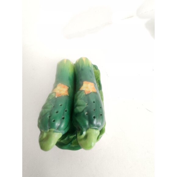 Vintage Cucumber Salt and Pepper Shakers & Underplate Hinode Japan 1950's - Picture 13 of 13